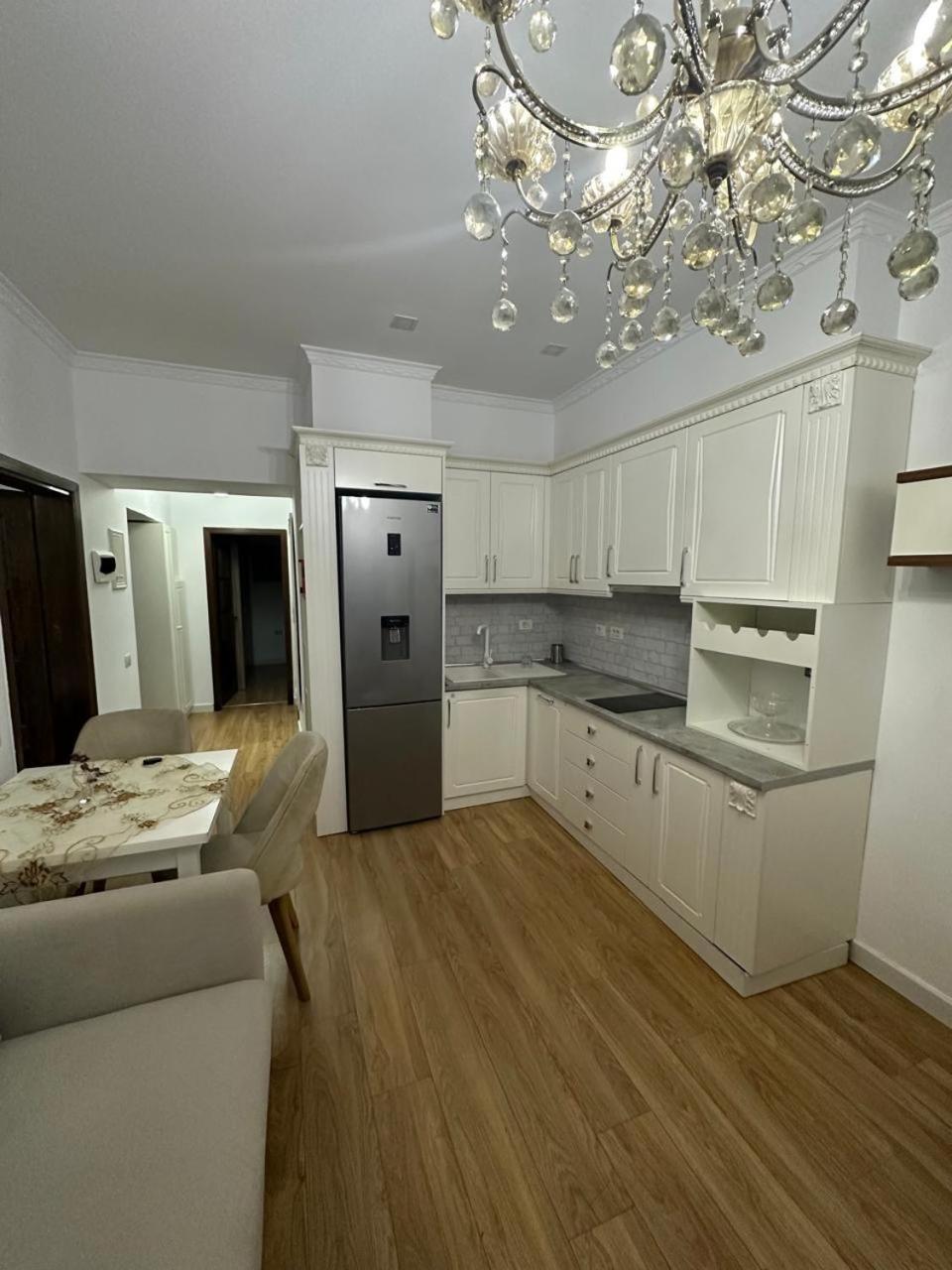 Arbi House *